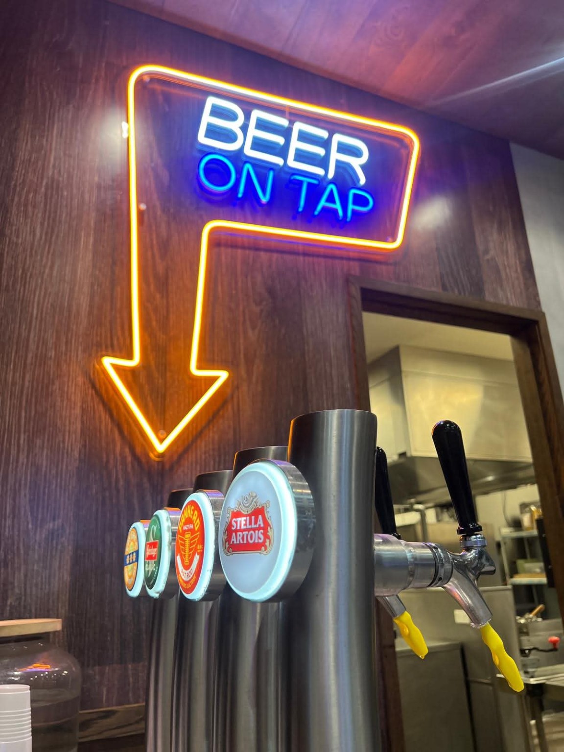 Illuminated beer on tap sign